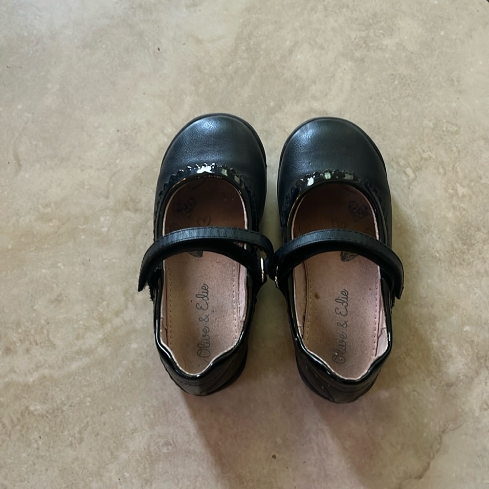 Little girl black dress shoes